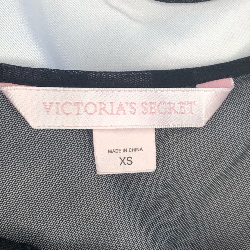 Vintage Y2K Victoria’s Secret Black Lace Nightgown - Picture 9 of 10